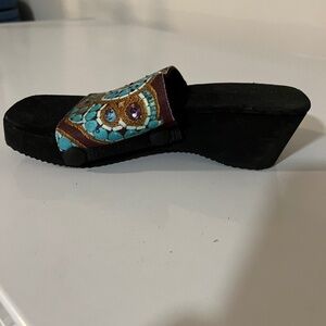 One Sole 2” Heel With Many Attachable Straps